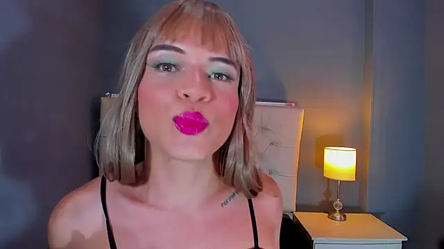 OrianaSaenz  online show from 11/11/25, 08:14