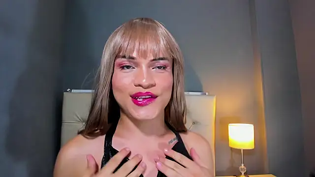 OrianaSaenz  online show from 11/12/25, 10:02