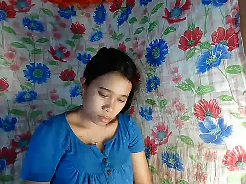 Snapshot of Pinay_Skinny18 chatting on 09/22/25, 11:27 Pinay Skinny18 online show from 09/22/25, 11:27