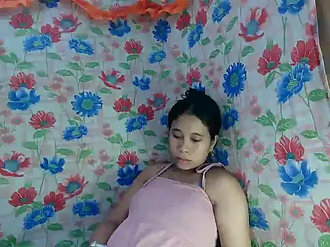 Snapshot of Pinay_Skinny18 chatting on 10/18/25, 02:02 Pinay Skinny18 online show from 10/18/25, 02:02