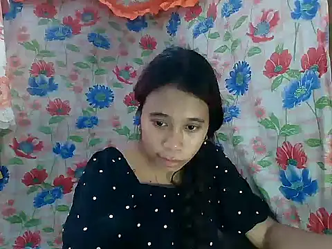 Snapshot of Pinay_Skinny18 chatting on 10/12/25, 02:35 Pinay Skinny18 online show from 10/12/25, 02:35