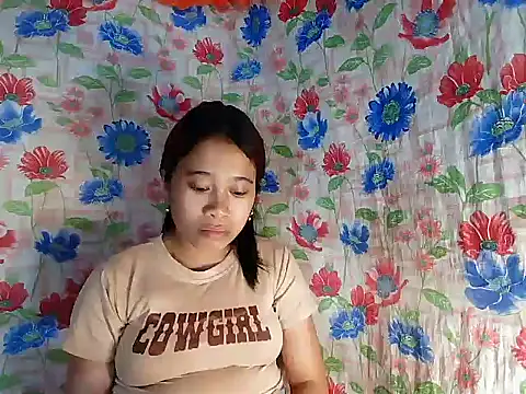 Snapshot of Pinay_Skinny18 chatting on 09/27/25, 11:27 Pinay Skinny18 online show from 09/27/25, 11:27