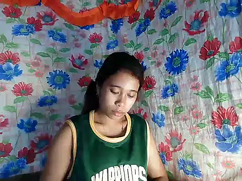 Snapshot of Pinay_Skinny18 chatting on 09/26/25, 10:55 Pinay Skinny18 online show from 09/26/25, 10:55