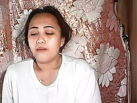 Snapshot of Pinay_Chubby20 chatting on 09/28/25, 09:49 Pinay Chubby20 online show from 09/28/25, 09:49