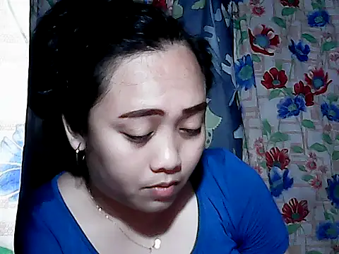 Snapshot of Pinay_Chubby20 chatting on 03/29/26, 09:27 Pinay Chubby20 online show from 03/29/26, 09:27