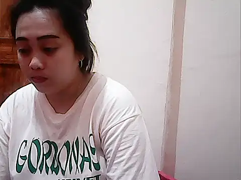 Snapshot of Pinay_Chubby20 chatting on 03/25/26, 09:35 Pinay Chubby20 online show from 03/25/26, 09:35