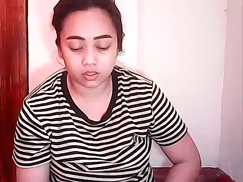 Snapshot of Pinay_Chubby20 chatting on 05/11/26, 10:51 Pinay Chubby20 online show from 05/11/26, 10:51