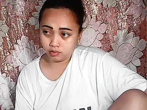 Snapshot of Pinay_Chubby20 chatting on 09/28/25, 09:55 Pinay Chubby20 online show from 09/28/25, 09:55