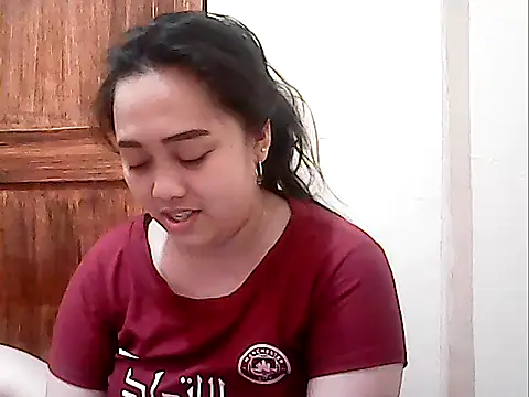Snapshot of Pinay_Chubby20 chatting on 03/21/26, 08:46 Pinay Chubby20 online show from 03/21/26, 08:46
