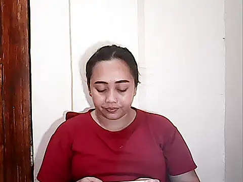 Snapshot of Pinay_Chubby20 chatting on 04/26/26, 10:12 Pinay Chubby20 online show from 04/26/26, 10:12