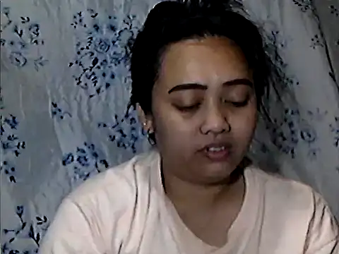 Snapshot of Pinay_Chubby20 chatting on 04/03/26, 09:32 Pinay Chubby20 online show from 04/03/26, 09:32