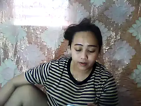 Snapshot of Pinay_Chubby20 chatting on 03/23/26, 12:55 Pinay Chubby20 online show from 03/23/26, 12:55
