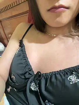 Snapshot of Sayhi_xo chatting on 02/25/26, 04:18 Sayhi xo online show from 02/25/26, 04:18