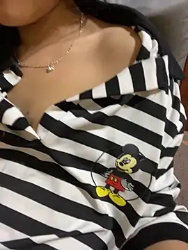 Snapshot of Sayhi_xo chatting on 10/13/25, 02:40 Sayhi xo online show from 10/13/25, 02:40