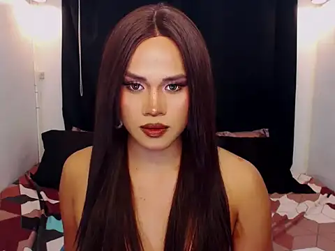 YllanaAltheaXxX online show from 01/15/26, 01:31