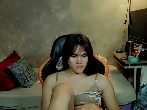 YllanaAltheaXxX online show from 06/06/26, 04:56