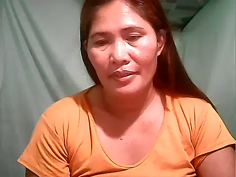 Snapshot of Juicy_69xx chatting on 10/02/25, 01:47 Juicy 69xx online show from 10/02/25, 01:47