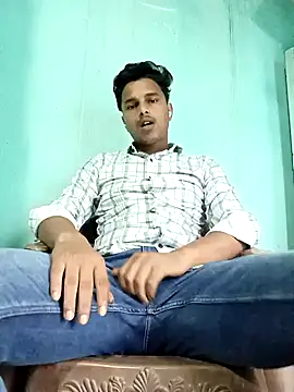 Snapshot of Asish_007 chatting on 10/05/25, 09:55 Asish 007 online show from 10/05/25, 09:55