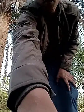 Snapshot of Asish_007 chatting on 01/13/26, 11:25 Asish 007 online show from 01/13/26, 11:25