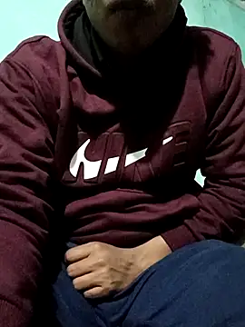 Snapshot of Asish_007 chatting on 11/28/25, 03:12 Asish 007 online show from 11/28/25, 03:12