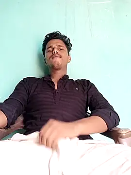 Snapshot of Asish_007 chatting on 09/10/25, 05:28 Asish 007 online show from 09/10/25, 05:28