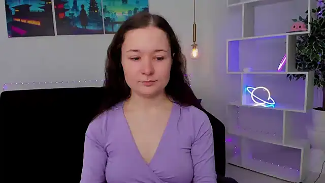 NancyJonson online show from 11/10/25, 03:44