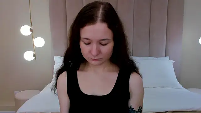 NancyJonson online show from 09/24/25, 02:51