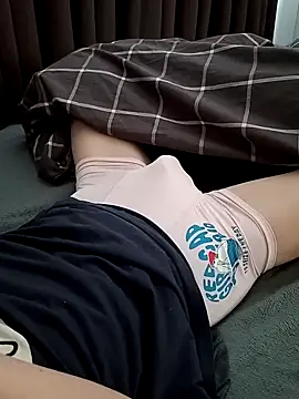 Snapshot of rikutorikukuto chatting on 12/16/25, 01:43 rikutorikukuto online show from 12/16/25, 01:43