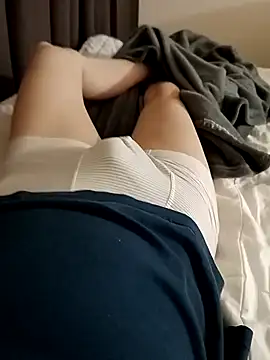 Snapshot of rikutorikukuto chatting on 11/11/25, 08:09 rikutorikukuto online show from 11/11/25, 08:09