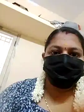 Snapshot of Tamil_jasmine12 chatting on 05/05/26, 02:25 Tamil jasmine12 online show from 05/05/26, 02:25
