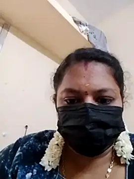 Snapshot of Tamil_jasmine12 chatting on 05/29/26, 03:01 Tamil jasmine12 online show from 05/29/26, 03:01