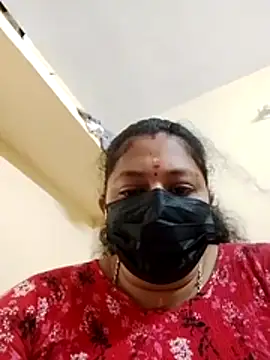 Snapshot of Tamil_jasmine12 chatting on 05/02/26, 02:39 Tamil jasmine12 online show from 05/02/26, 02:39