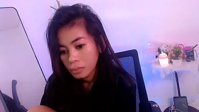 daretolovemee 18 online show from 09/08/25, 11:04