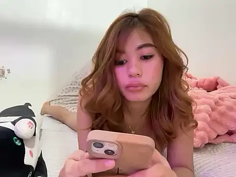 daretolovemee 18 online show from 03/24/26, 07:52