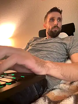 thejohnryancollection online show from 10/04/25, 12:01