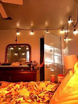 thejohnryancollection online show from 11/02/25, 10:59