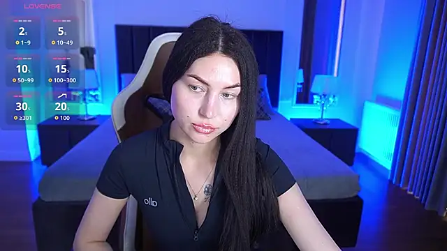 EliseVelour online show from 05/02/26, 12:32