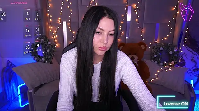 Snapshot of EliseVelour chatting on 01/13/26, 01:59 EliseVelour online show from 01/13/26, 01:59