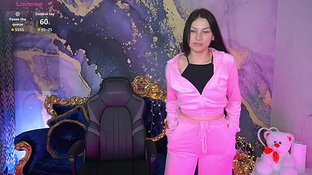 EliseVelour online show from 04/05/26, 12:45