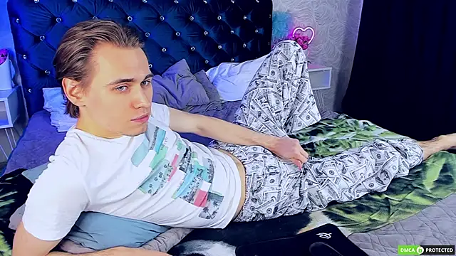 WilliamDyson online show from 11/03/25, 04:07