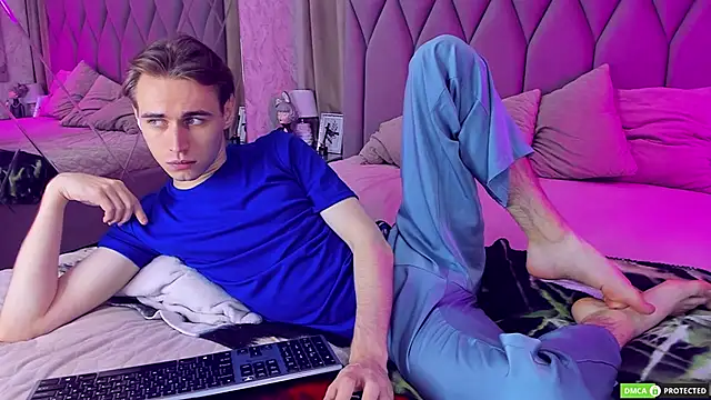 WilliamDyson online show from 09/21/25, 03:11