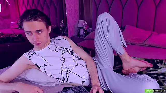 WilliamDyson online show from 11/26/25, 04:01