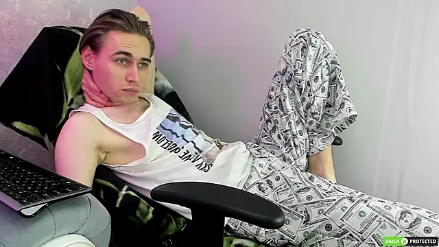 WilliamDyson online show from 09/17/25, 03:08