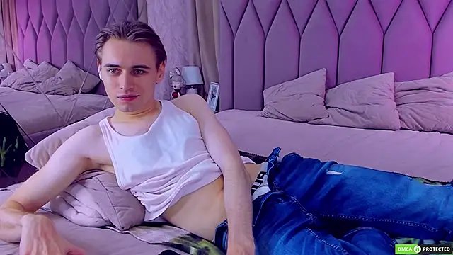 WilliamDyson online show from 10/01/25, 03:11