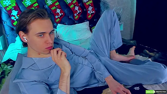 WilliamDyson online show from 01/12/26, 03:46