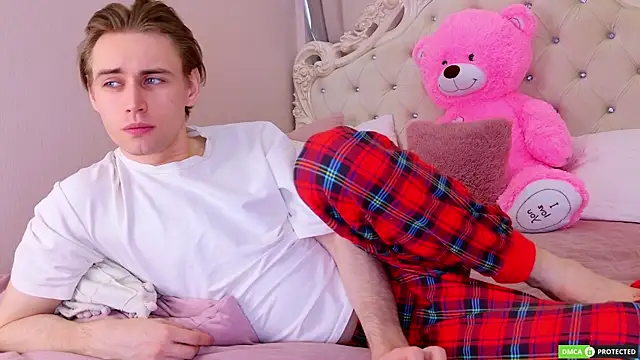 WilliamDyson online show from 04/05/26, 04:19