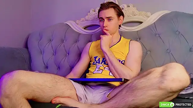 WilliamDyson online show from 04/15/26, 03:34