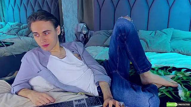 WilliamDyson online show from 11/05/25, 03:09