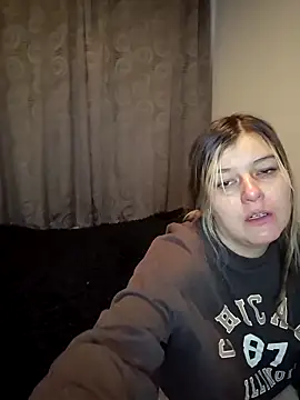 Fernandar2025 online show from 12/15/25, 03:34