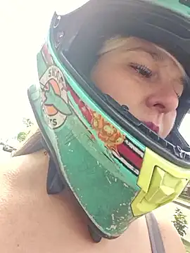 Fernandar2025 online show from 12/16/25, 02:54